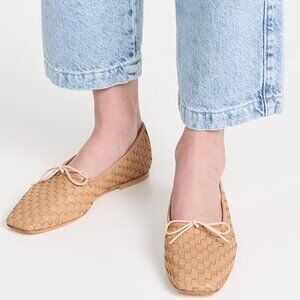 Freda Salvador Jada Flats- latte, size 6